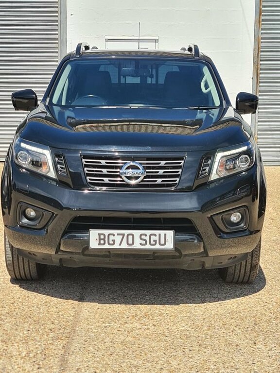Nissan Navara Double Cab Pick Up Tekna 2.3Dci 190 Tt 4Wd White #8