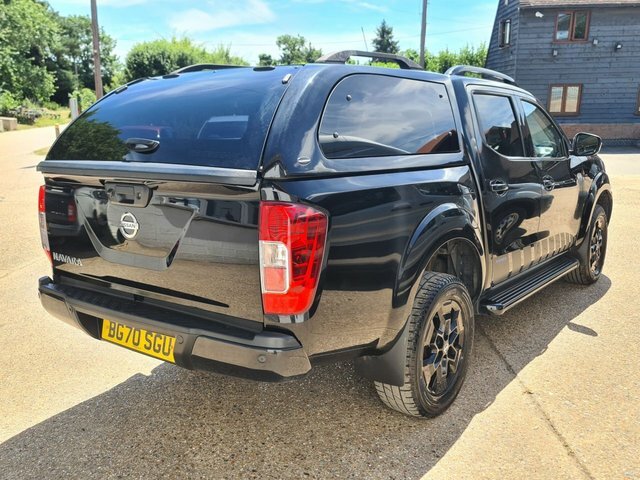 Nissan Navara Double Cab Pick Up Tekna 2.3Dci 190 Tt 4Wd White #26