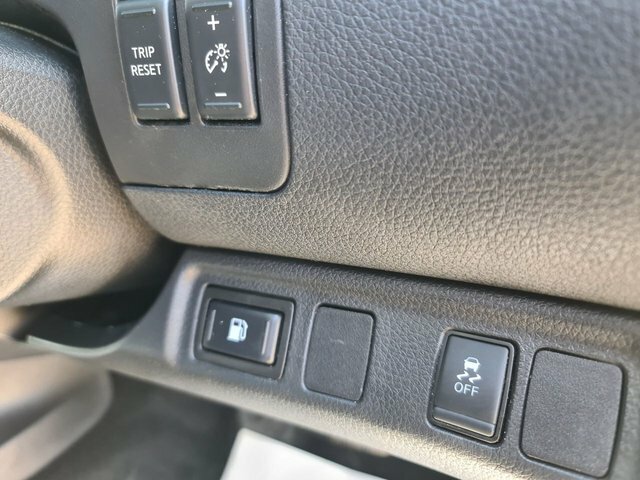 Nissan Navara Double Cab Pick Up Tekna 2.3Dci 190 Tt 4Wd White #24