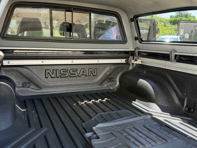Nissan Navara Dci Tekna Pickup Black #5