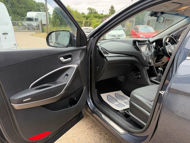 Hyundai Santa Fe Crdi Premium Black #31