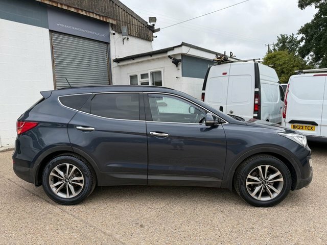 Hyundai Santa Fe Crdi Premium Black #9