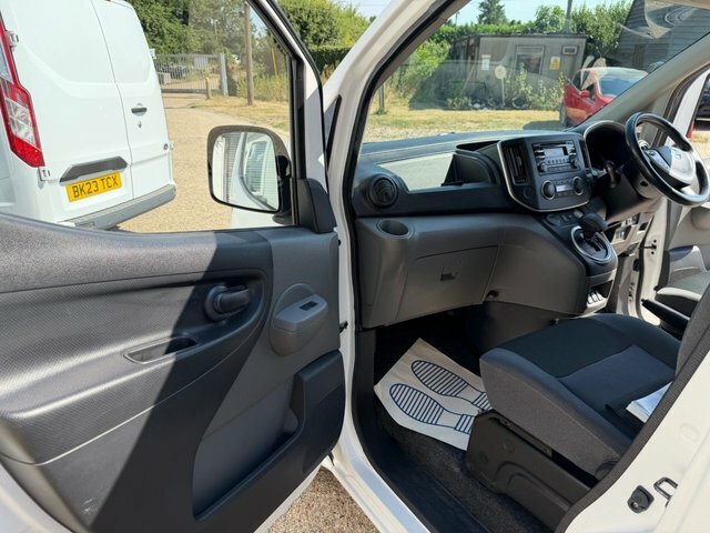 Nissan e-NV200 Panel Van White #19