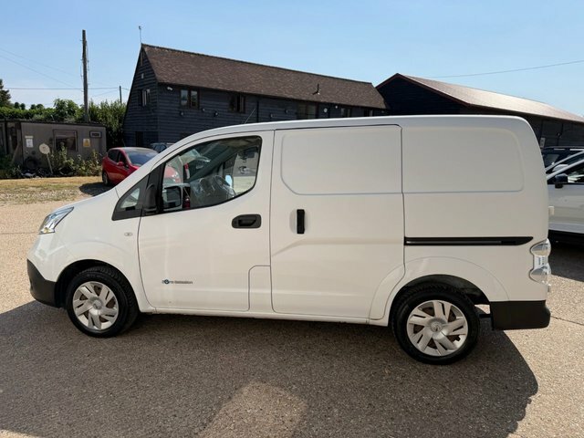 Nissan e-NV200 Panel Van White #2