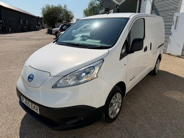 Nissan e-NV200 Panel Van White #12
