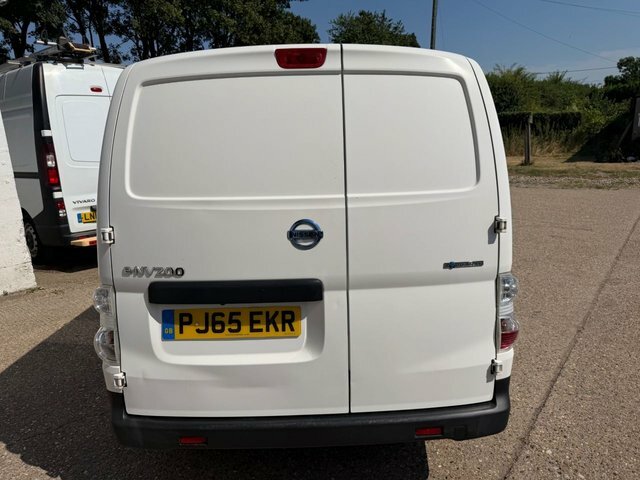 Nissan e-NV200 Panel Van White #6
