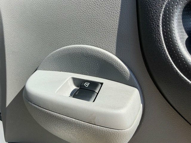 Nissan e-NV200 Panel Van White #21
