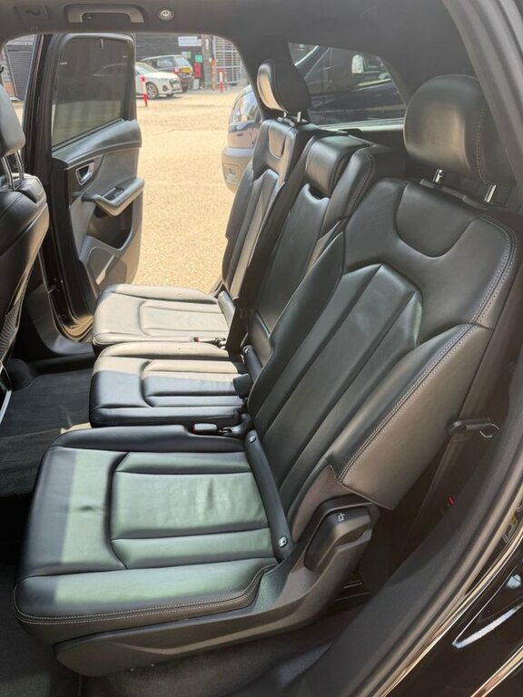 Audi Q7 Tfsi V6 55 Black Black #4
