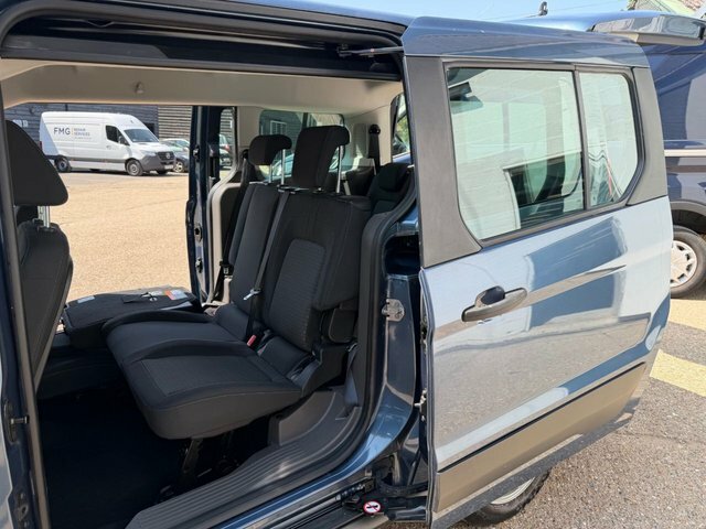 Ford Grand Tourneo Connect 1.5 Ecoblue 120 Active Powershift Blue #4