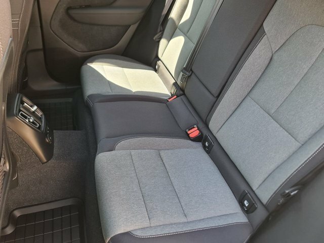 Volvo XC40 T4 Recharge 10.7Kwh Plus White #5