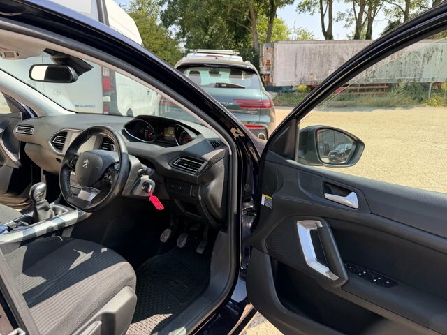 Peugeot 308 Black #17