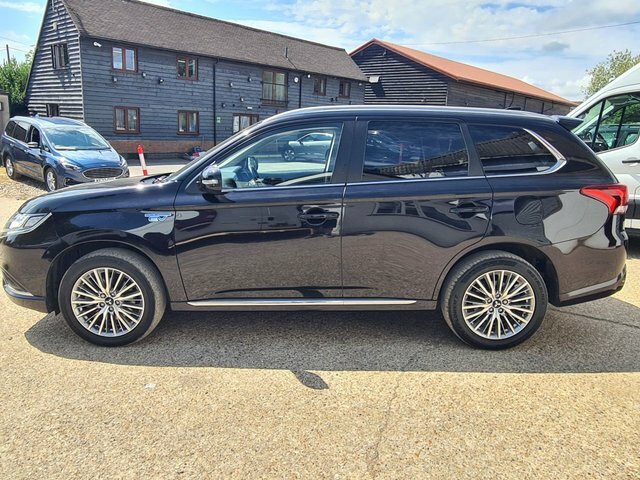 Mitsubishi Outlander Twinmotor 13.8Kwh Design Black #2