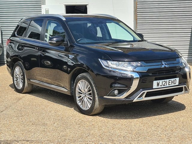 Mitsubishi Outlander Twinmotor 13.8Kwh Design Black