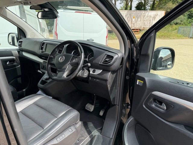 Vauxhall Vivaro 1.5 Turbo D 2900 Dynamic Panel Van 6Dr Manu White #18
