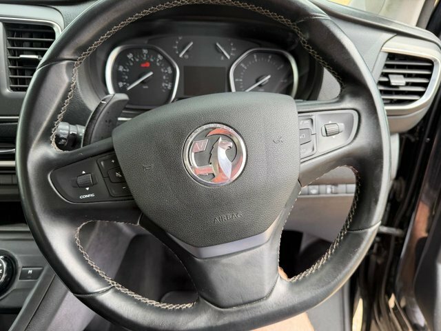 Vauxhall Vivaro 1.5 Turbo D 2900 Dynamic Panel Van 6Dr Manu White #21