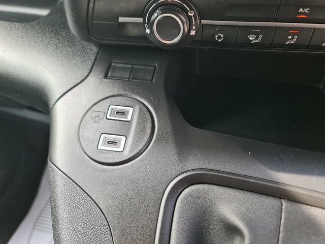 Peugeot Partner 1.5 Bluehdi 100 Asphalt Van Panel Van White #31