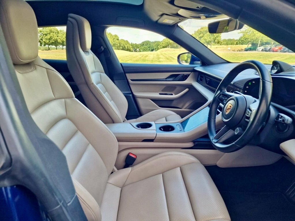 Porsche Taycan 420Kw 4S 93Kwh Grey #30