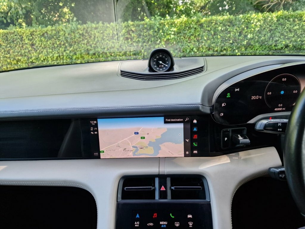 Porsche Taycan 420Kw 4S 93Kwh Grey #40