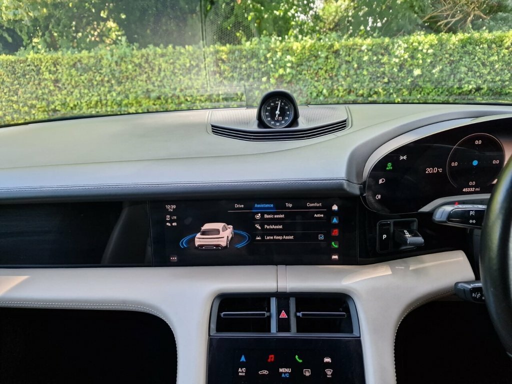 Porsche Taycan 420Kw 4S 93Kwh Grey #42