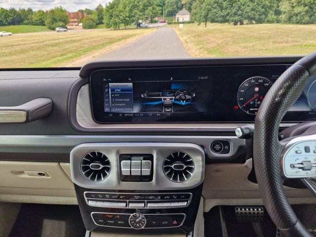 Mercedes-Benz G Class G350d Amg Line 9G-tronic Black #21