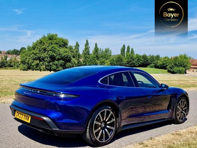 Porsche Taycan Plus 93.4Kwh 4S Saloon Blue #4