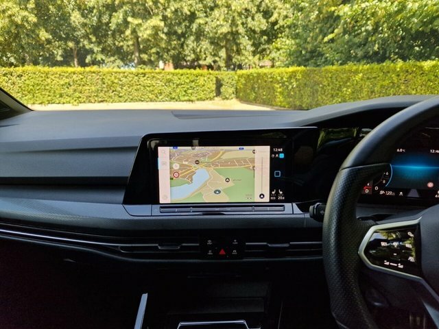 Volkswagen e-Golf 1.5 Etsi Mhev Life Estate Hybrid Dsg Black #12