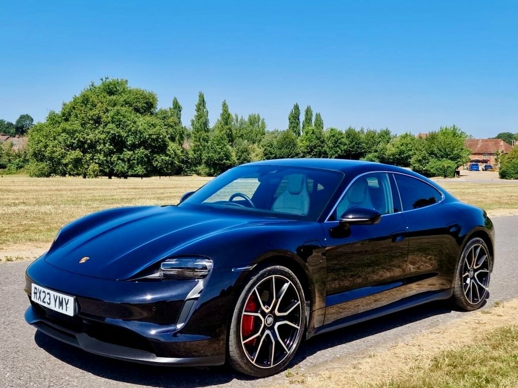 Porsche Taycan Taycan Gts Sport Turismo Green #31