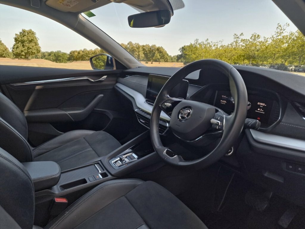 Skoda Octavia Hatchback Black #32