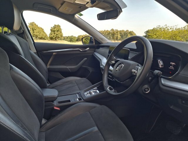 Skoda Octavia Hatchback Black #7