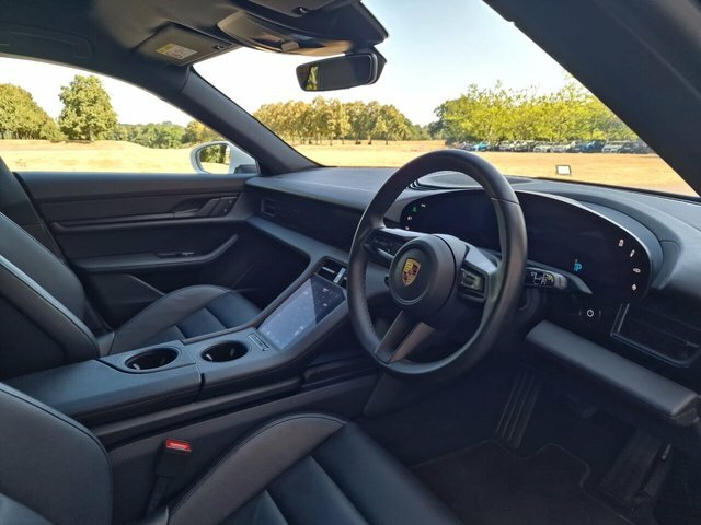 Porsche Taycan 4S Beige #8