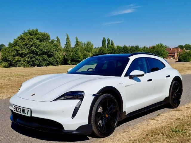 Porsche Taycan Plus 93.4Kwh 4 Cross White