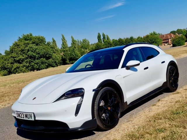 Porsche Taycan 4S Beige #23
