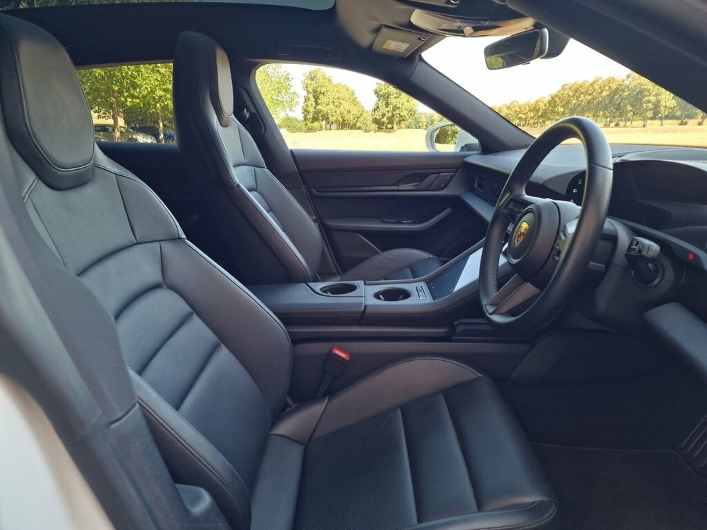 Porsche Taycan 4S Beige #31