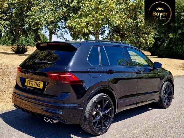 Volkswagen Tiguan Tsi R Suv Black #4
