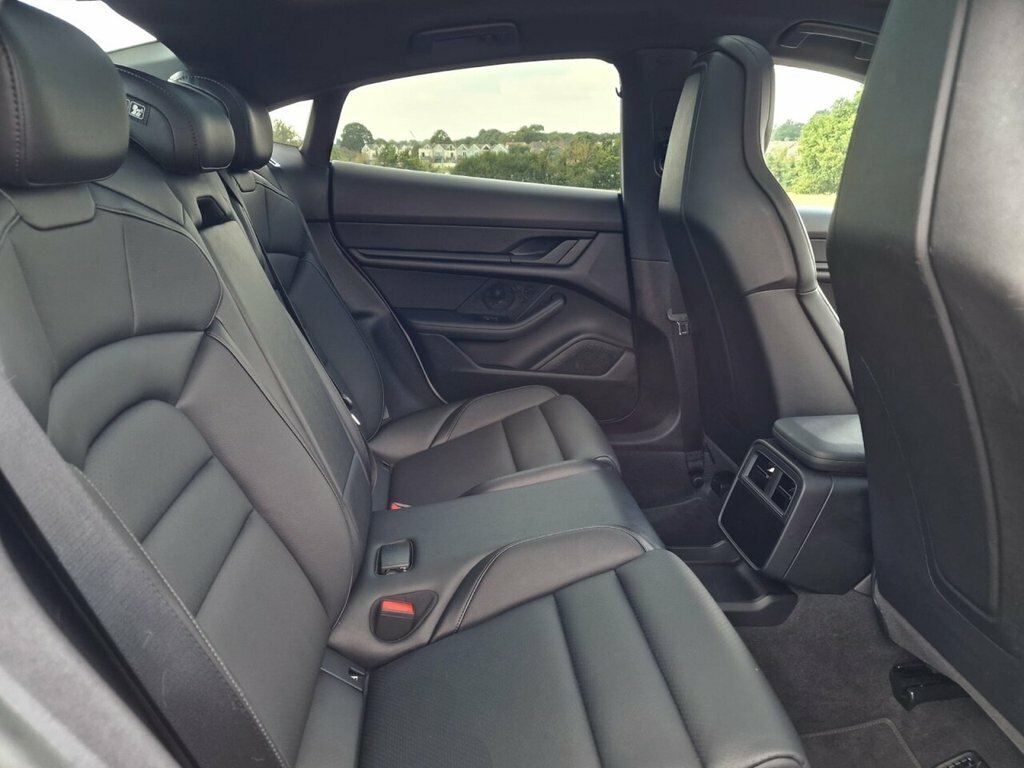 Porsche Taycan Performance 4S U262 Ulez Black #35