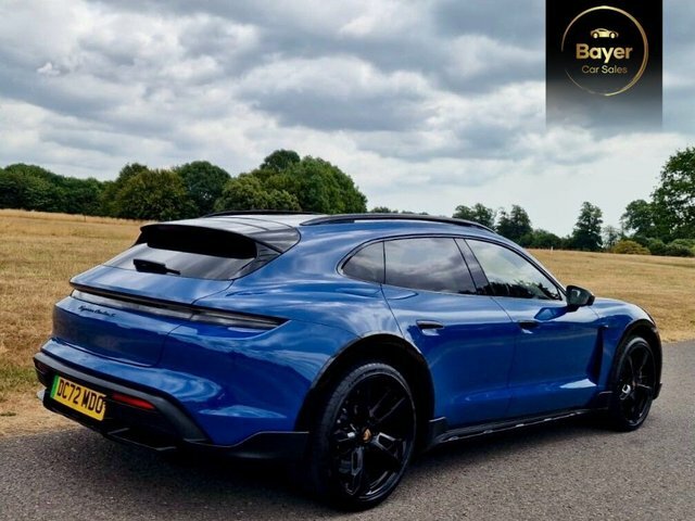 Porsche Taycan Plus 93.4Kwh Turbo S Blue #4