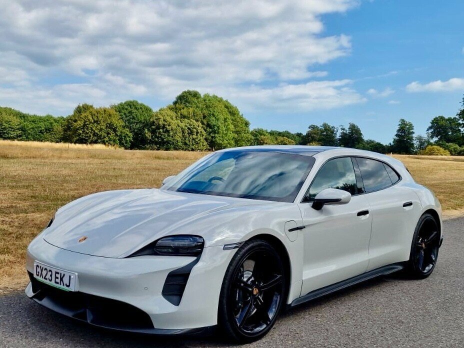 Porsche Taycan Saloon Red #31