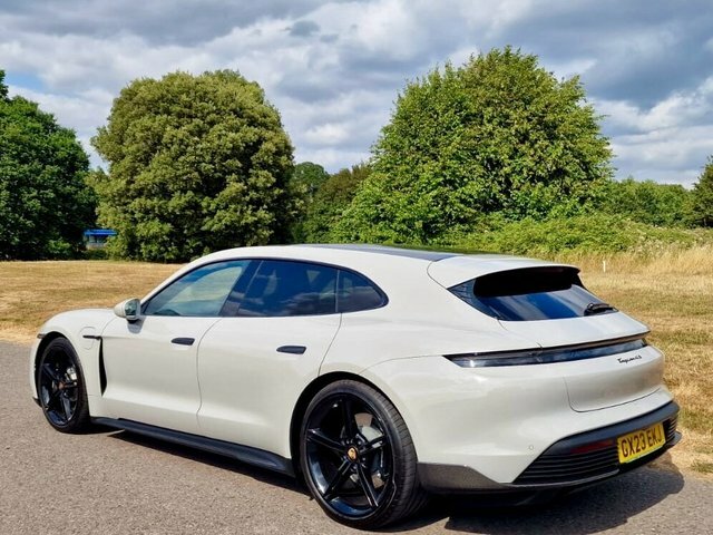 Porsche Taycan Plus 93.4Kwh 4S Sport Grey #5