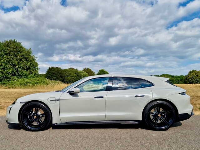 Porsche Taycan Plus 93.4Kwh 4S Sport Grey #3