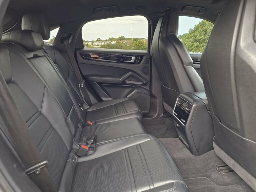 Porsche Cayenne 3.0 V6 Tiptronic 336 Bhp Black #34