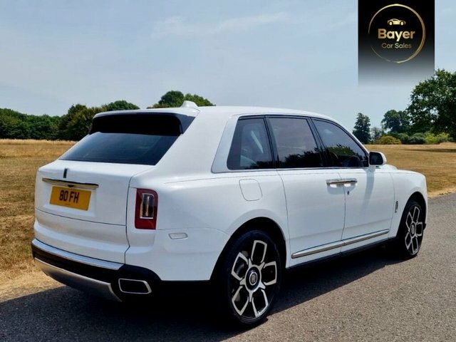 Rolls-Royce Cullinan V12 Suv White #4