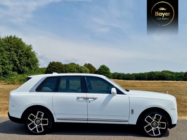 Rolls-Royce Cullinan V12 Suv White #2