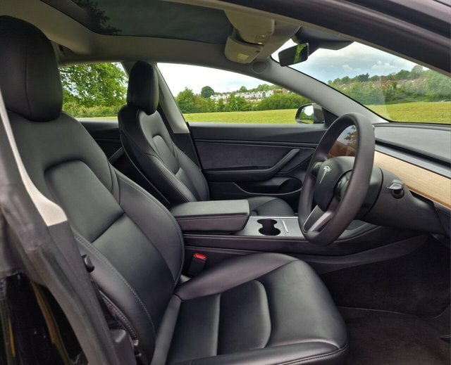 Tesla Model 3 Motor Performance Saloon Black #5