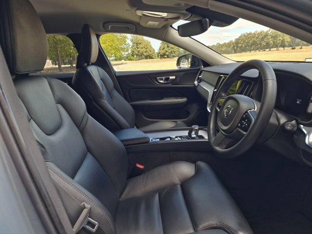 Volvo V60 B3 Mhev Plus Estate Grey #6