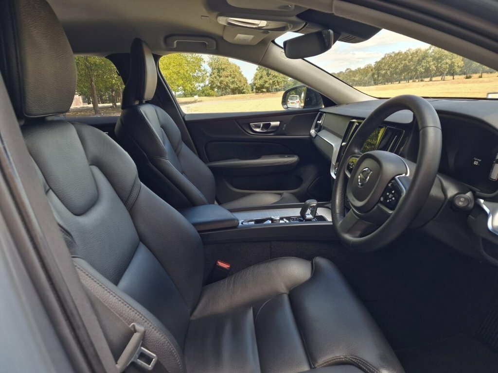 Volvo V60 2.0 B3 Mhev Core Dct Euro 6 Ss Grey #30