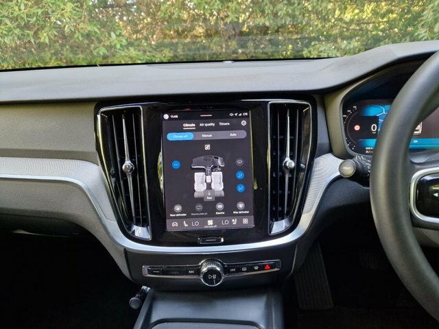 Volvo V60 2.0 B3 Mhev Core Dct Euro 6 Ss Grey #12
