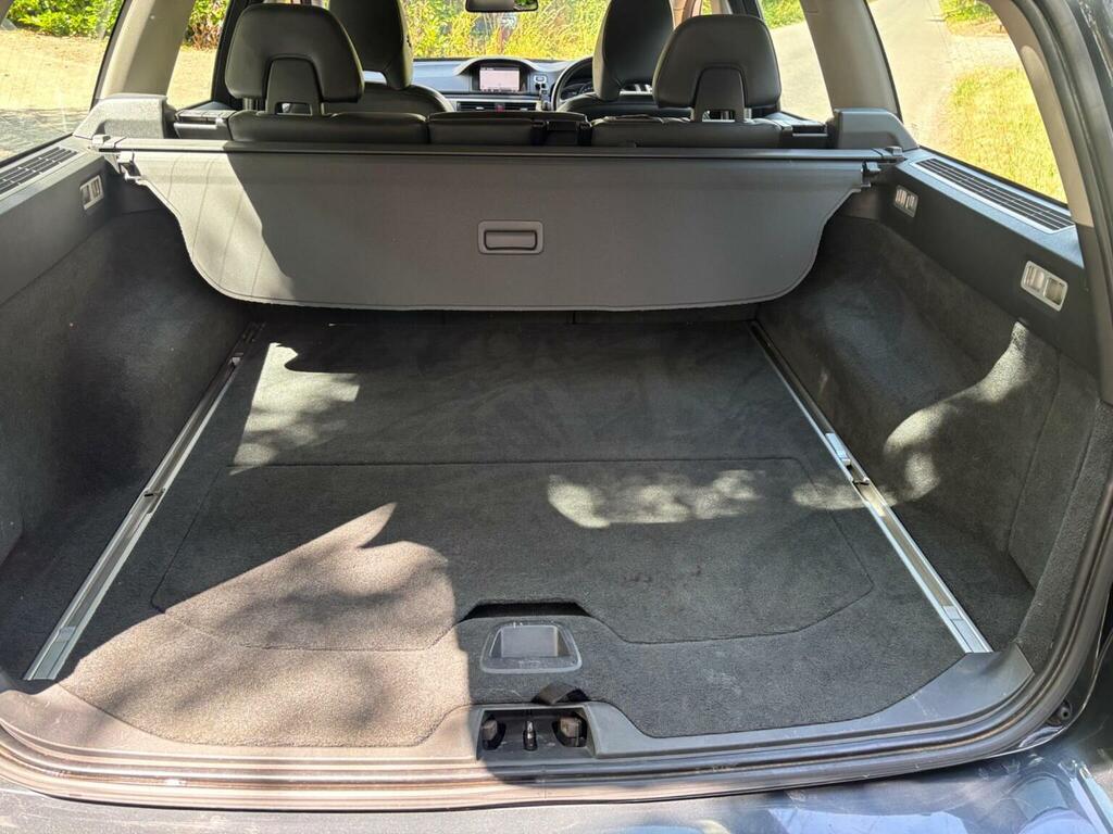 Volvo V70 2.4 D5 Business Edition Geartronic Euro 5 Gold #24