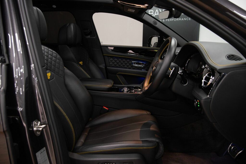 Bentley Bentayga 3.0 Tfsi V6 17.3Kwh Suv Plug-in Hybrid Green #29