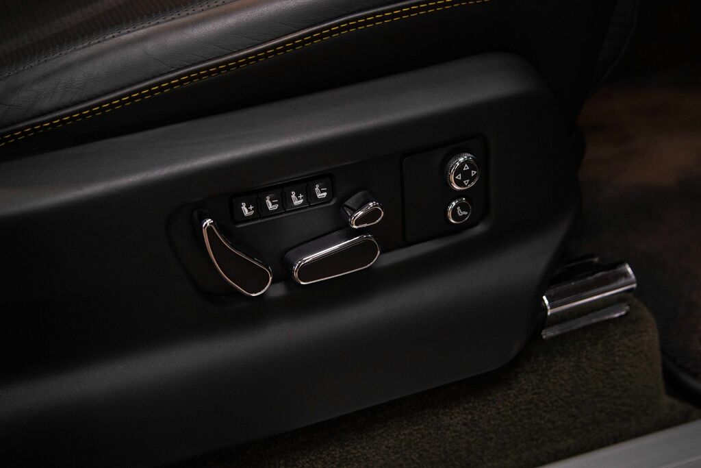 Bentley Bentayga 3.0 Tfsi V6 17.3Kwh Suv Plug-in Hybrid Green #45