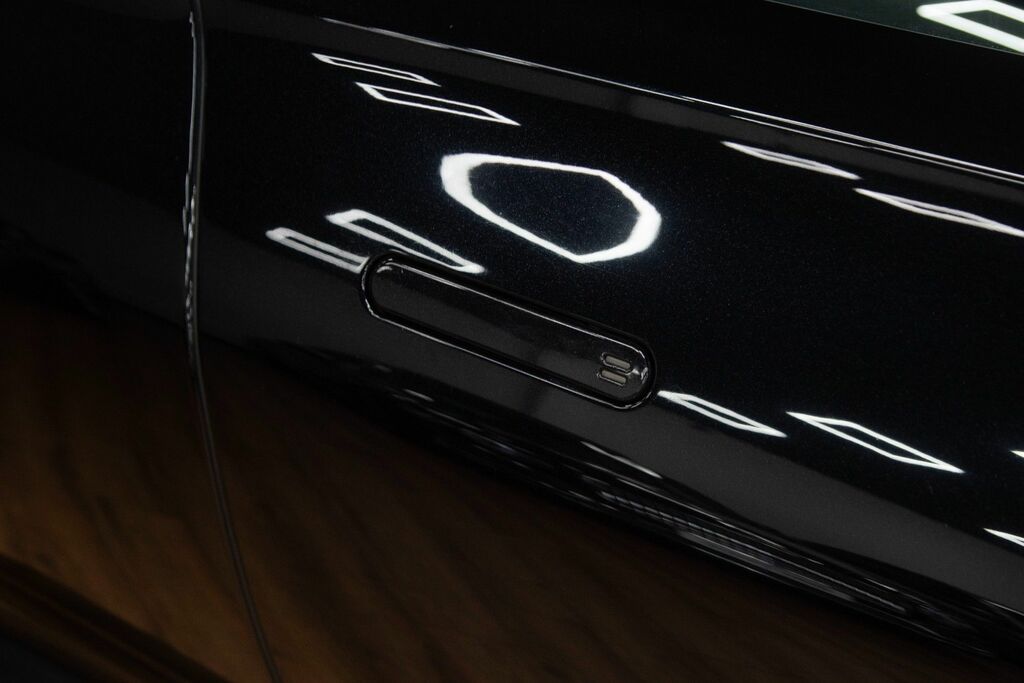 Aston Martin DBX Hatchback Black #16